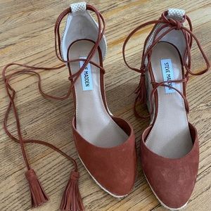 Ankle wrap tassel suede wedges